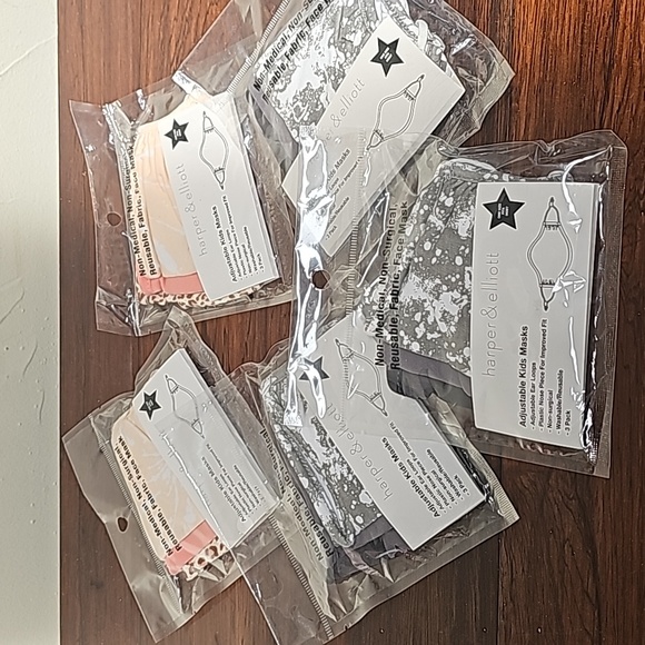 NEW harper & elliott 5 packs @ 3 kid's face masks adjustable reusuable washable - Picture 7 of 8